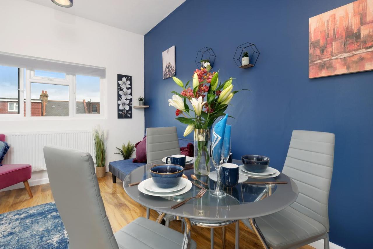 Wembley Fernbank Studios Sudbury Hill Harrow Self-Contained Studios With En-Suite מראה חיצוני תמונה